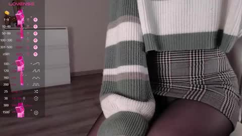 Snapshot of noelleneptune chatting on November 16, 2025, 10:43 am noelleneptune online show from November 16, 2025, 10:43 am