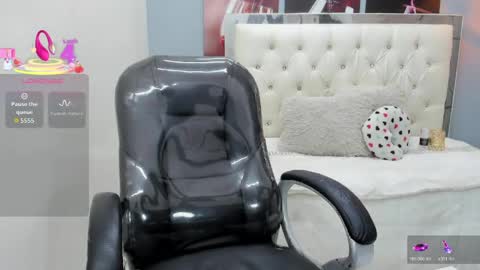 Noha Scott online show from May 9, 2026, 10:37 pm