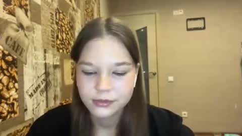 Snapshot of nohemibaerman chatting on February 27, 2026, 2:50 pm Abri online show from February 27, 2026, 2:50 pm