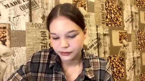 Snapshot of nohemibaerman chatting on March 9, 2026, 2:21 pm Abri online show from March 9, 2026, 2:21 pm