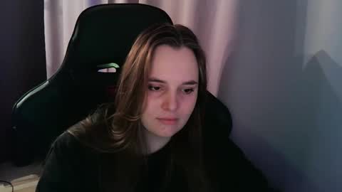 noir_ember_ online show from September 29, 2025, 11:04 am