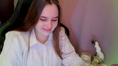 noir_ember_ online show from January 10, 2026, 8:16 am