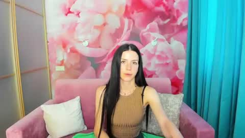 NoirDiva online show from June 26, 2026, 6:51 am