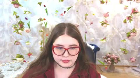 noirwhisper online show from July 7, 2026, 7:09 am