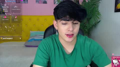 Snapshot of nolan_twink chatting on February 16, 2025, 5:26 pm Nolan online show from February 16, 2025, 5:26 pm