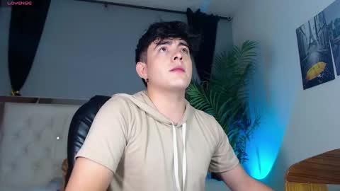 Snapshot of nolan_twink chatting on September 19, 2025, 5:57 pm Nolan online show from September 19, 2025, 5:57 pm