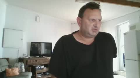 Snapshot of nollie244 chatting on January 5, 2025, 12:53 pm Nollie online show from January 5, 2025, 12:53 pm