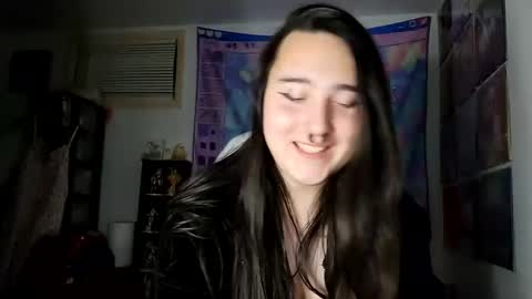 nonbinarybeauty20 online show from January 4, 2025, 10:49 am