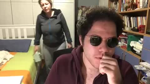 Snapshot of nongay379444 chatting on January 5, 2025, 5:30 pm nongay379444 online show from January 5, 2025, 5:30 pm