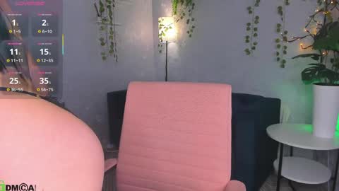 nonna_noffer online show from April 7, 2026, 11:21 am