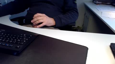 Snapshot of nonsequiture chatting on November 9, 2025, 10:35 am Ralle online show from November 9, 2025, 10:35 am