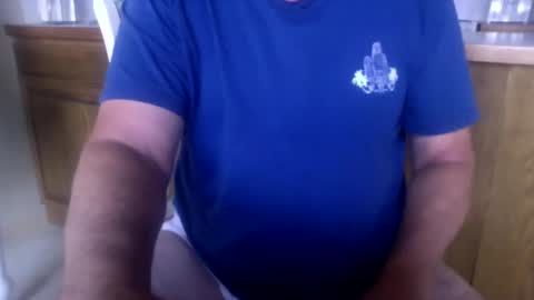 Snapshot of noonand chatting on September 18, 2025, 12:45 am Danny online show from September 18, 2025, 12:45 am