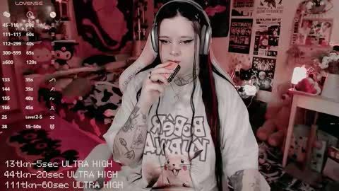 Snapshot of noori_hope chatting on February 22, 2026, 9:57 pm Noori online show from February 22, 2026, 9:57 pm