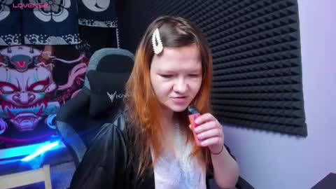 Snapshot of nora_lovvv chatting on October 16, 2025, 10:16 am Nora online show from October 16, 2025, 10:16 am