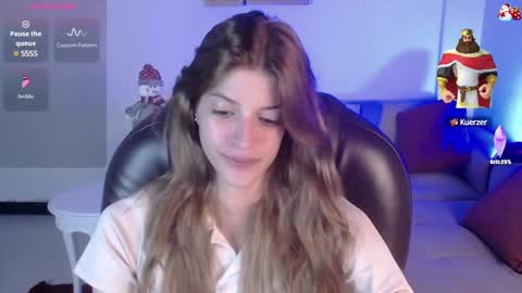 Snapshot of nora_vennucci chatting on December 20, 2024, 9:39 pm Nora online show from December 20, 2024, 9:39 pm