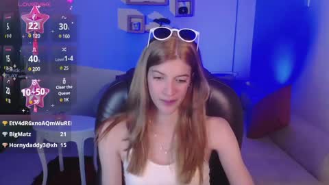 Snapshot of nora_vennucci chatting on January 7, 2025, 10:41 pm Nora online show from January 7, 2025, 10:41 pm