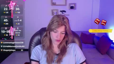 Snapshot of nora_vennucci chatting on January 23, 2025, 10:11 pm Nora online show from January 23, 2025, 10:11 pm