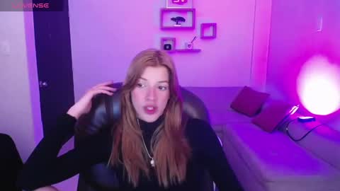 Snapshot of nora_vennucci chatting on January 29, 2025, 7:53 pm Nora online show from January 29, 2025, 7:53 pm