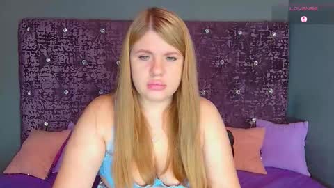 Nora online show from November 18, 2025, 2:39 am