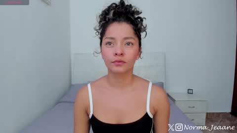 Norma Jeaane online show from November 25, 2025, 4:07 pm