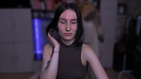 Snapshot of north_valkyrie chatting on February 14, 2026, 5:53 pm Hazel online show from February 14, 2026, 5:53 pm