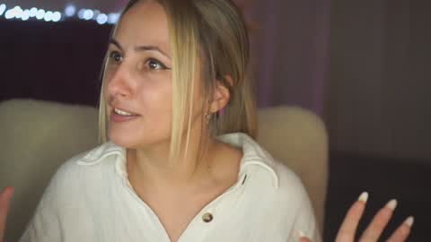 Snapshot of notamericanpie23 chatting on December 10, 2024, 10:37 pm Tina online show from December 10, 2024, 10:37 pm