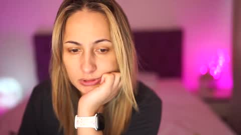 Snapshot of notamericanpie23 chatting on January 22, 2025, 7:03 am Tina online show from January 22, 2025, 7:03 am