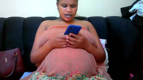 Snapshot of notoy1 chatting on July 2, 2026, 10:43 am notoy1 online show from July 2, 2026, 10:43 am