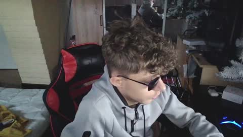 NotSpace   online show from December 16, 2024, 2:16 pm