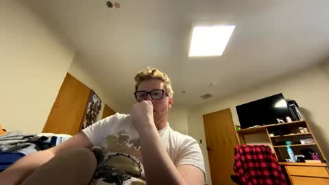 Snapshot of notthis2005 chatting on January 14, 2025, 7:32 pm NotThis online show from January 14, 2025, 7:32 pm