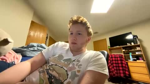 Snapshot of notthis2005 chatting on January 15, 2025, 1:23 am NotThis online show from January 15, 2025, 1:23 am