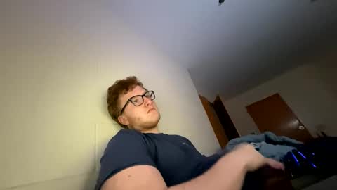 Snapshot of notthis2005 chatting on February 5, 2025, 9:18 pm NotThis online show from February 5, 2025, 9:18 pm