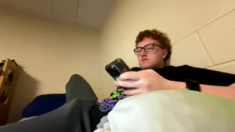 Snapshot of notthis2005 chatting on February 7, 2025, 5:18 pm NotThis online show from February 7, 2025, 5:18 pm