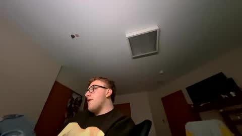 Snapshot of notthis2005 chatting on February 11, 2025, 9:35 pm NotThis online show from February 11, 2025, 9:35 pm