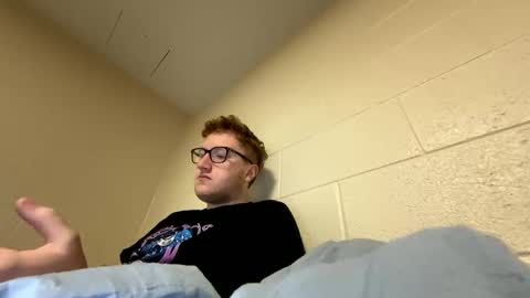 Snapshot of notthis2005 chatting on February 16, 2025, 5:37 pm NotThis online show from February 16, 2025, 5:37 pm