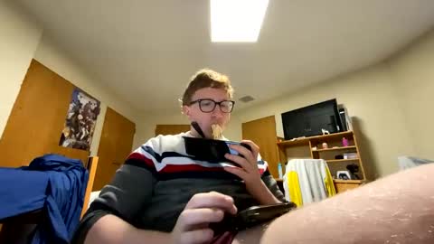 Snapshot of notthis2005 chatting on March 2, 2025, 10:59 pm NotThis online show from March 2, 2025, 10:59 pm