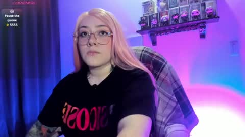  s online show from July 7, 2026, 1:52 am