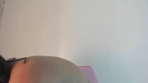 Snapshot of nova_swan chatting on February 25, 2025, 7:47 pm NOVA online show from February 25, 2025, 7:47 pm