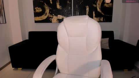 Snapshot of novaspencer chatting on October 9, 2025, 7:12 pm Nova online show from October 9, 2025, 7:12 pm