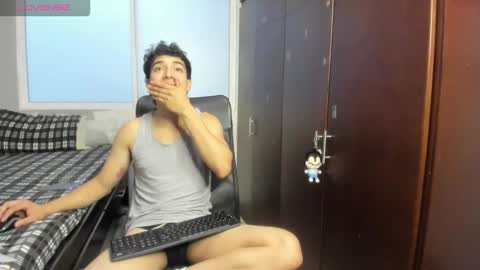 Snapshot of noxx_stark chatting on November 1, 2025, 8:33 pm Noxx online show from November 1, 2025, 8:33 pm