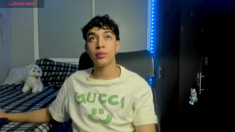 Noxx  online show from December 4, 2025, 3:16 am