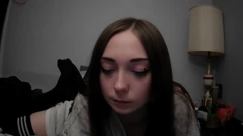 nrdyemogrl online show from January 25, 2025, 2:26 am