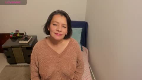 Snapshot of nuit_rose chatting on October 12, 2025, 2:21 am nuit_rose online show from October 12, 2025, 2:21 am