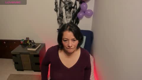 Snapshot of nuit_rose chatting on November 2, 2025, 12:02 am nuit_rose online show from November 2, 2025, 12:02 am