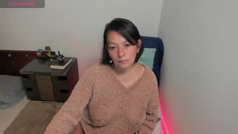 Snapshot of nuit_rose chatting on November 14, 2025, 2:21 am nuit_rose online show from November 14, 2025, 2:21 am