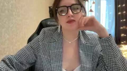 nuitblanche_vibes online show from November 12, 2025, 7:20 am