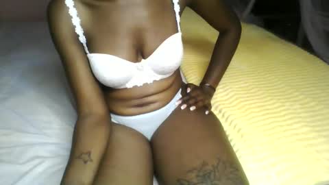 Snapshot of nukshypipi chatting on April 7, 2026, 12:49 pm nukshypipi online show from April 7, 2026, 12:49 pm