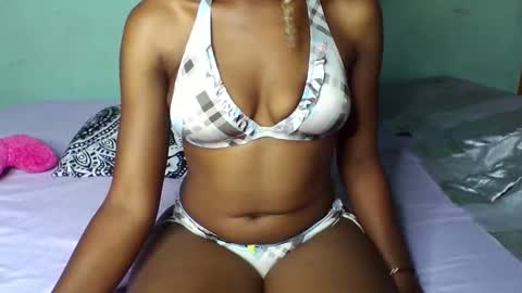 Snapshot of nukshypipi chatting on April 25, 2026, 9:01 am nukshypipi online show from April 25, 2026, 9:01 am