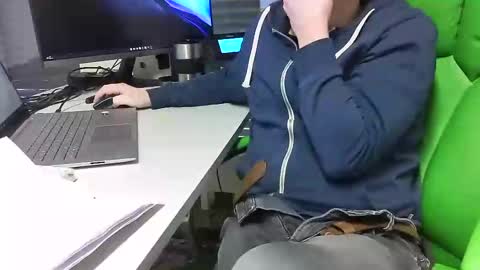 Snapshot of numlove chatting on December 2, 2024, 1:02 pm Slave for Mistress and Master online show from December 2, 2024, 1:02 pm