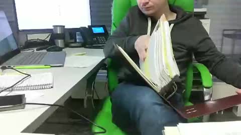 Snapshot of numlove chatting on January 30, 2025, 10:29 am Slave for Mistress and Master online show from January 30, 2025, 10:29 am